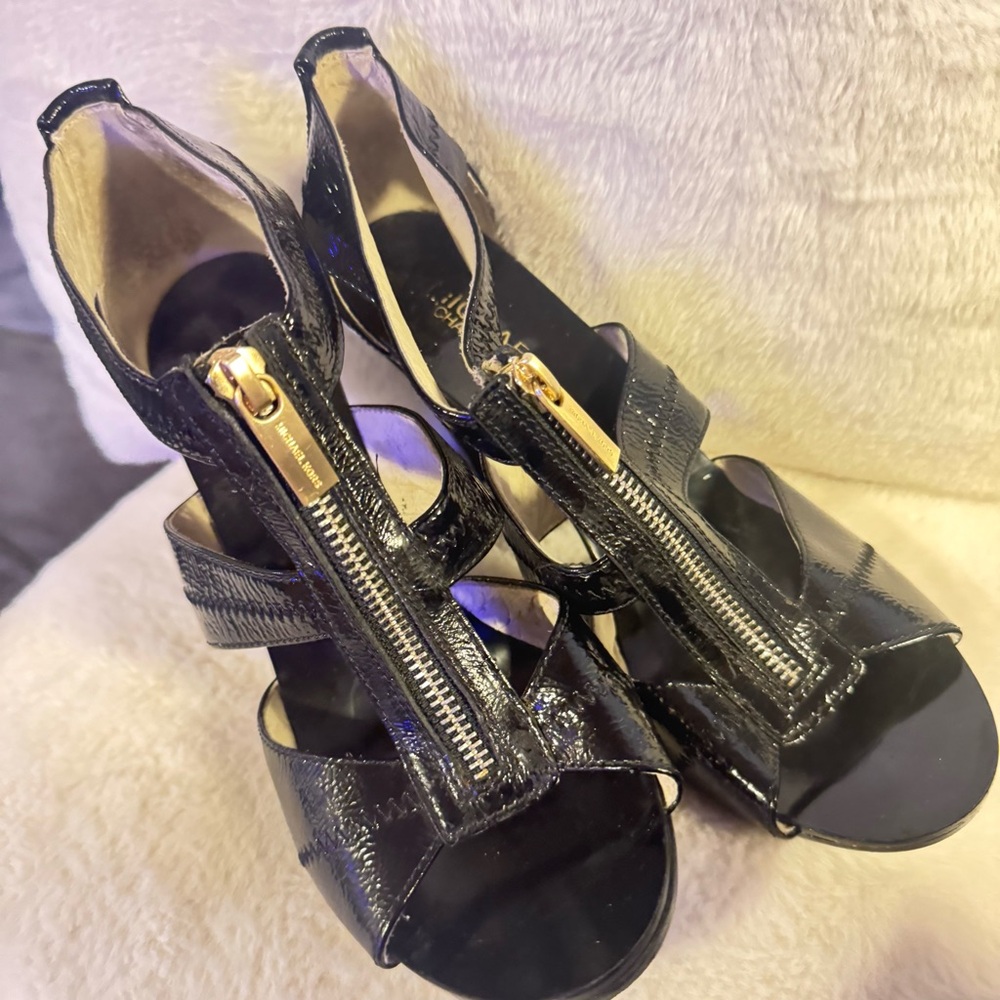 Michael kors heel